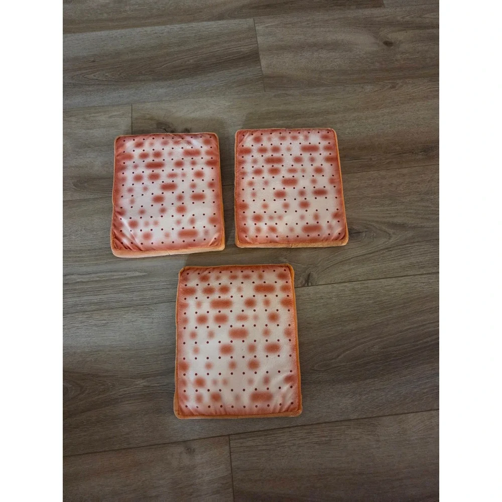 Gummy World Afikoman Matzah Plush Set with Blue Velvet‎ Bag Star of David